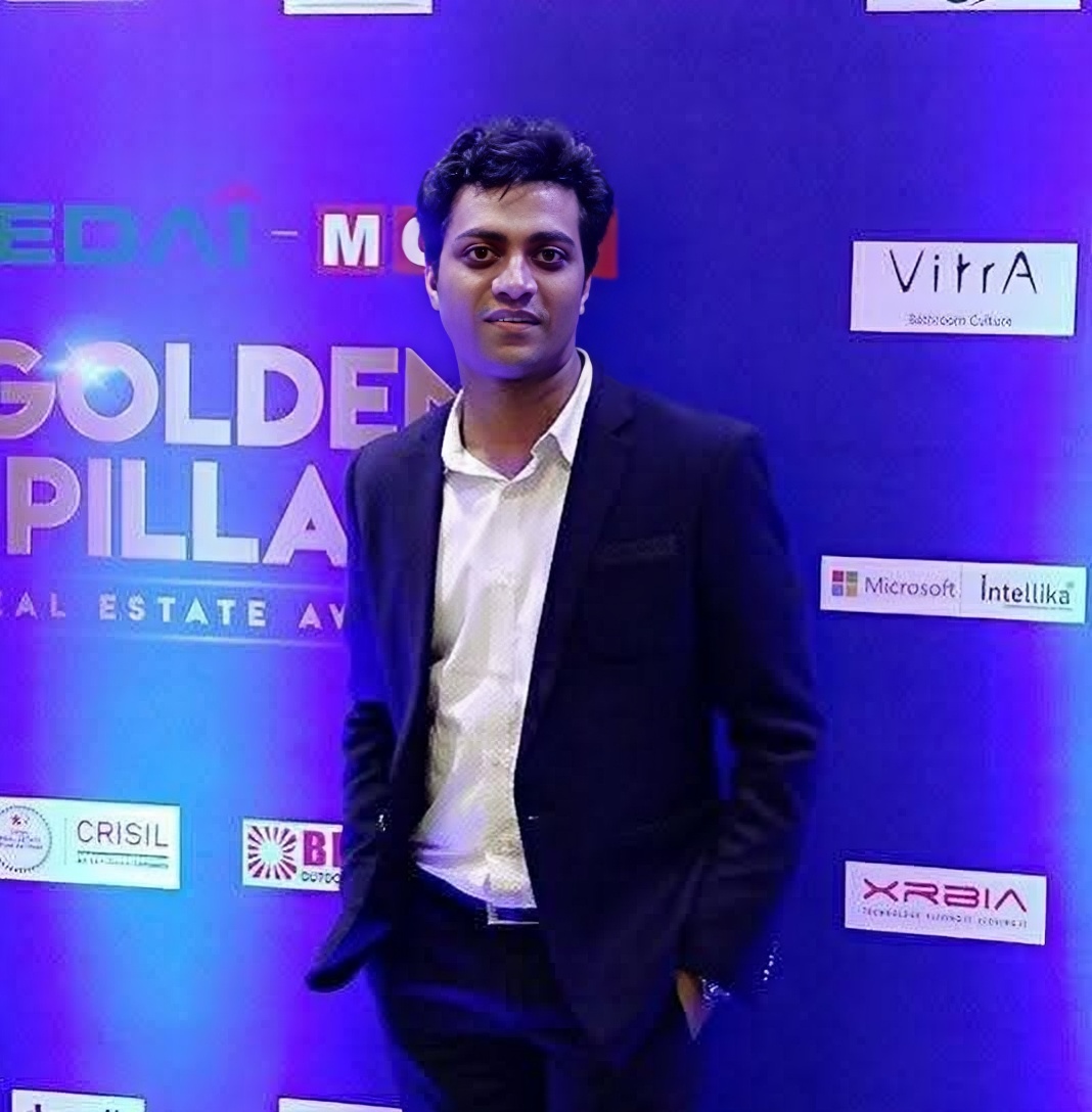 Vidit Shrivastava Digital Marketing Professional In Mumbai India